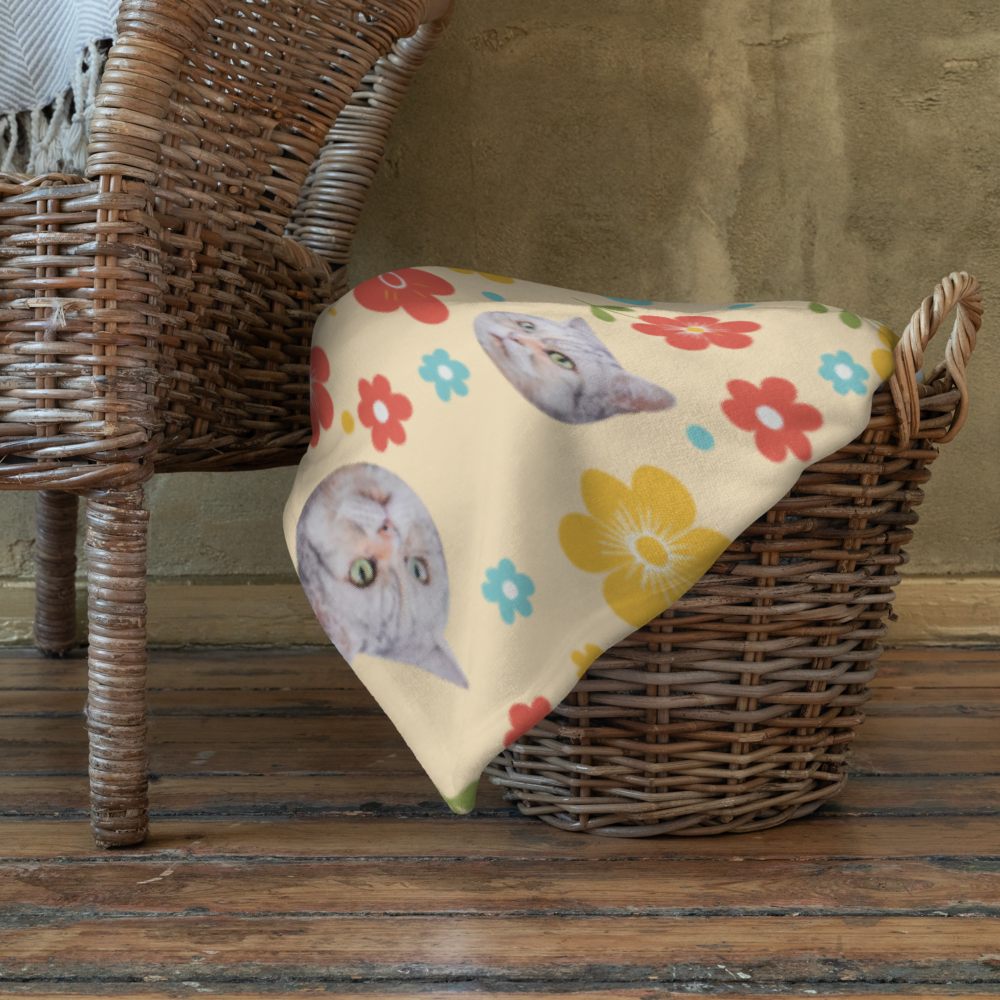Furry Friend Blanket: Customized Pet Portrait - Summer Color | 個人化寵物毛氈(夏色) - Image 6